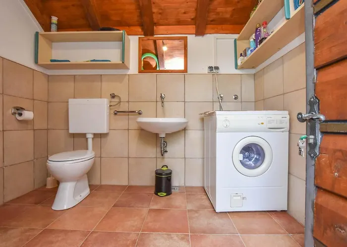 Marina * Бенковац